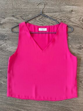 Babaton Fuchsia V-Neck Sleeveless Top